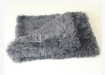 Soft Plush Pet Dog Cat Blanket – Warm Fleece Bedding Mat for Small to Large Pets, Washable Wool & Polyester Comfort Cover