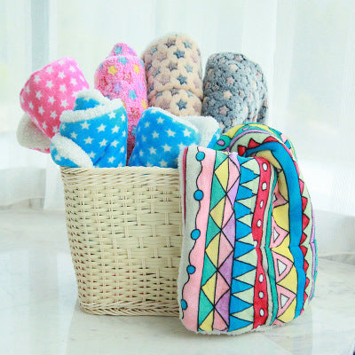 Cute Cat and Dog Blanket Mat – Soft Coral Cashmere Pet Blanket, Cozy Washable Bed Cover for Small to Large Pets